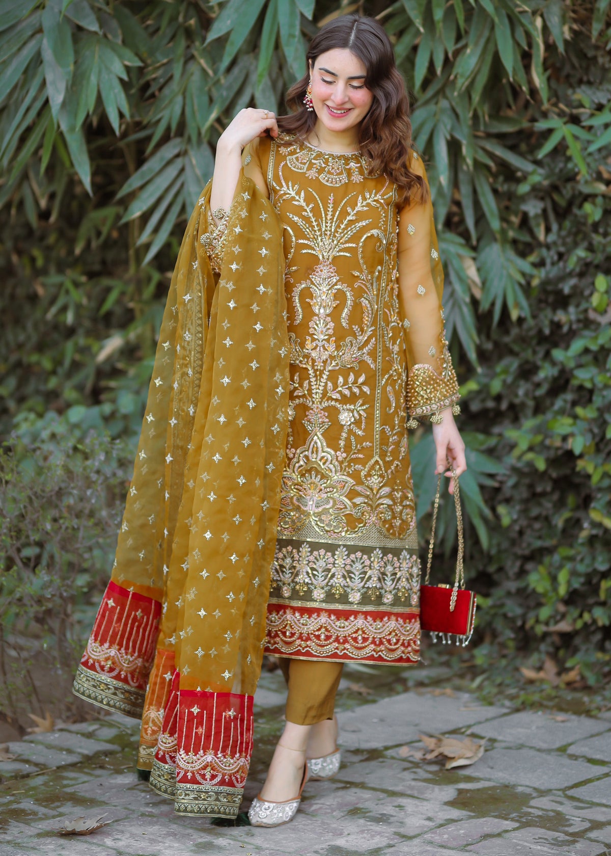 MONROE - Dastoor Collection