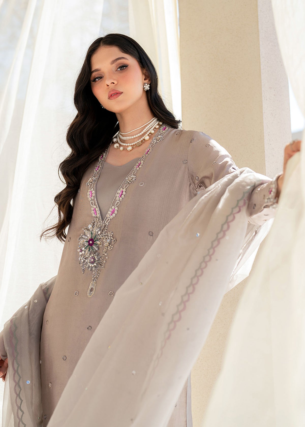 Eris - Dastoor Collection